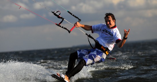Kitesurfing